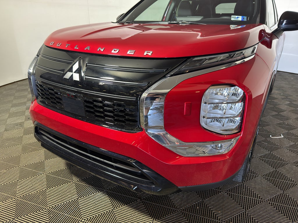 2026 Mitsubishi Outlander LE