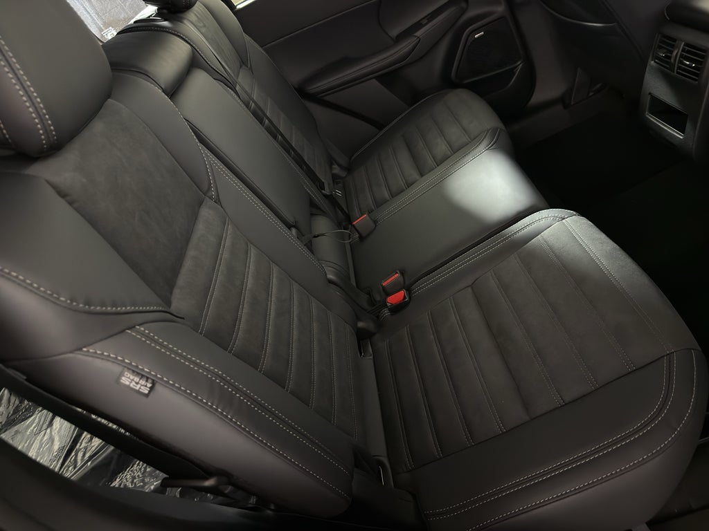 2026 Mitsubishi Outlander LE