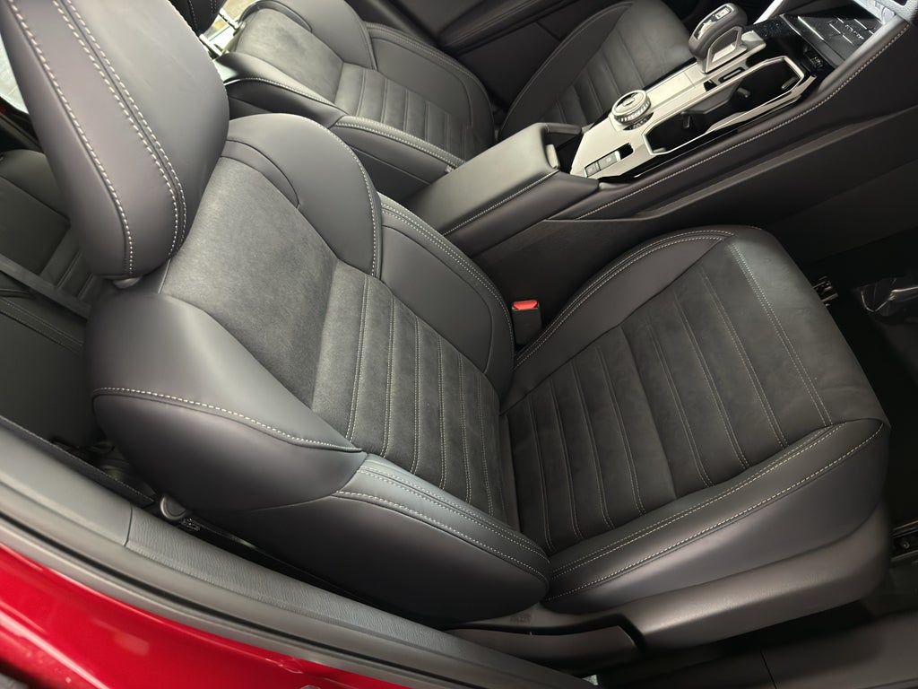 2026 Mitsubishi Outlander LE