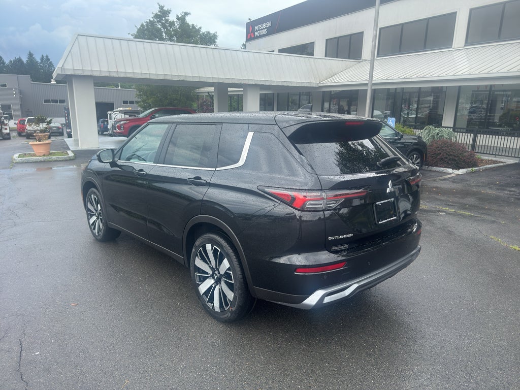 2026 Mitsubishi Outlander SE