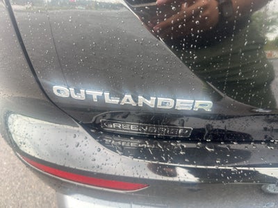 2026 Mitsubishi Outlander SE