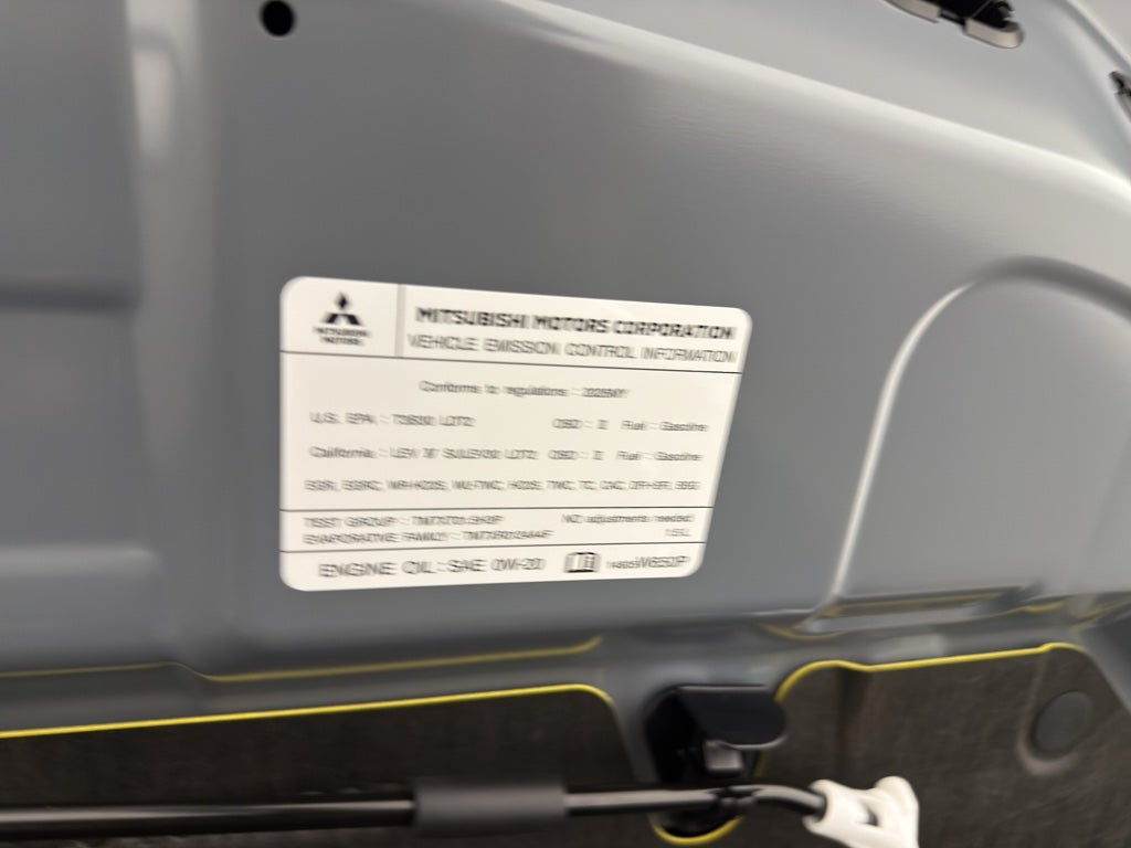 2026 Mitsubishi Outlander SE