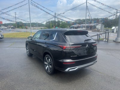2026 Mitsubishi Outlander SE