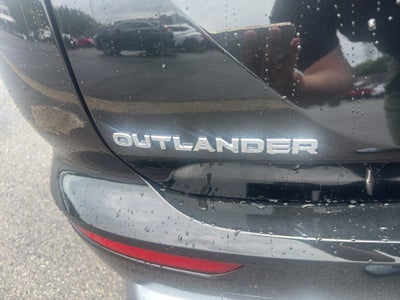 2026 Mitsubishi Outlander SE