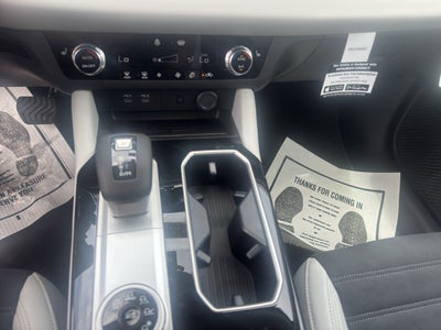 2026 Mitsubishi Outlander SE