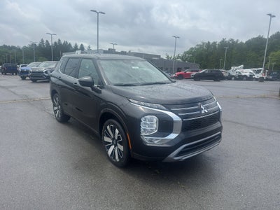 2026 Mitsubishi Outlander SE