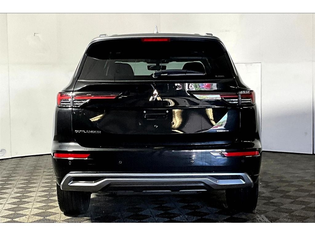2025 Mitsubishi Outlander Platinum Edition
