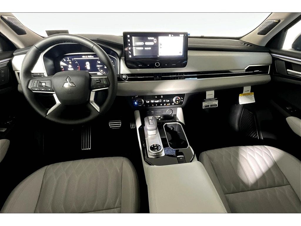 2025 Mitsubishi Outlander Platinum Edition