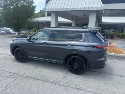 2026 Mitsubishi Outlander Black Edition