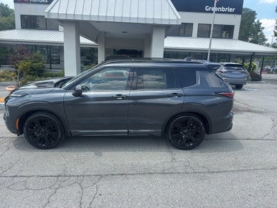 2026 Mitsubishi Outlander Black Edition