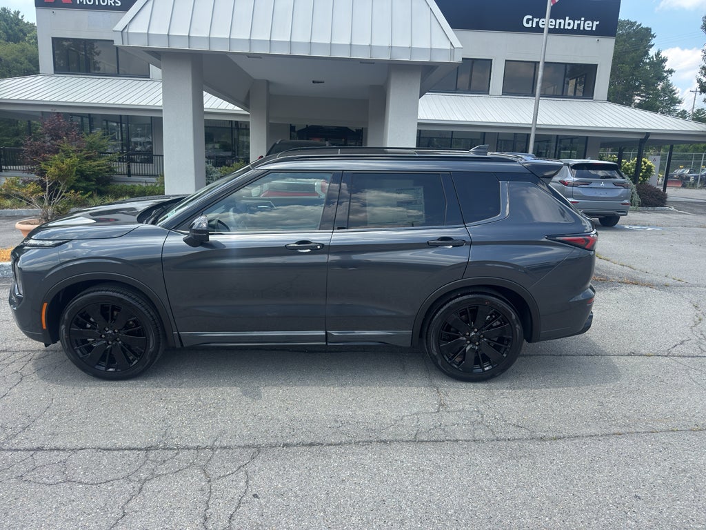 2026 Mitsubishi Outlander Black Edition