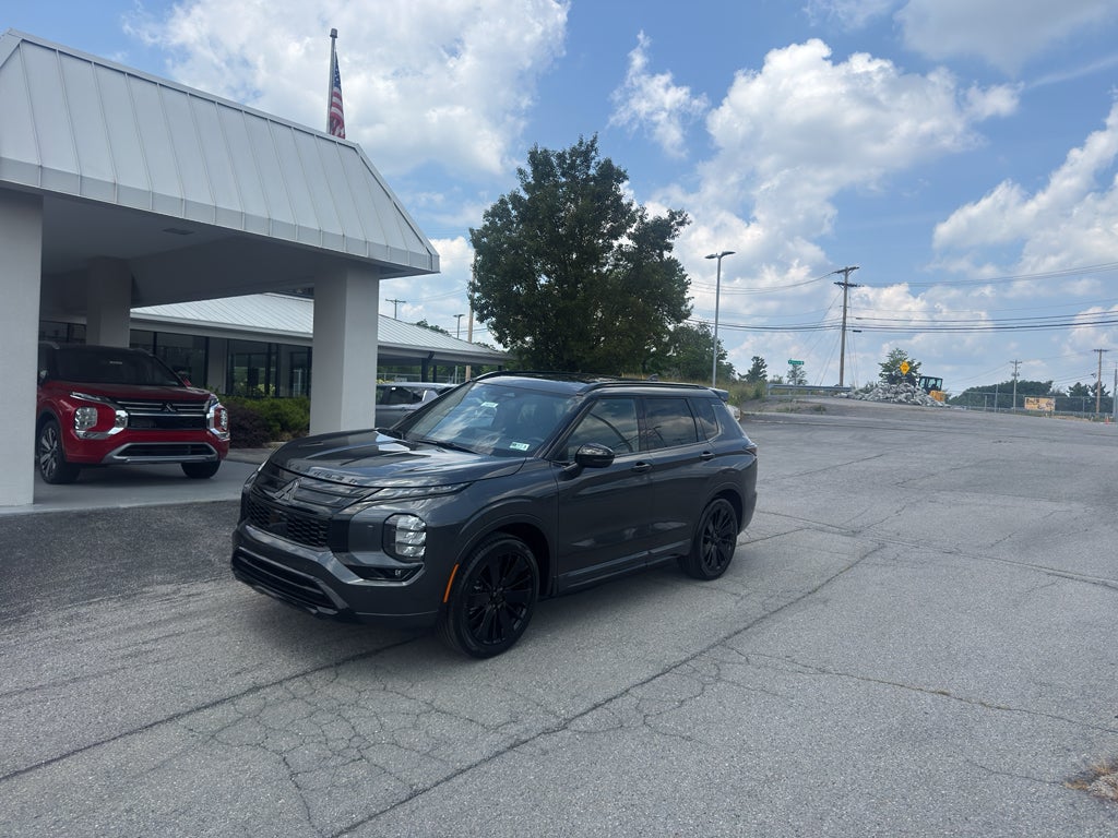 2026 Mitsubishi Outlander Black Edition