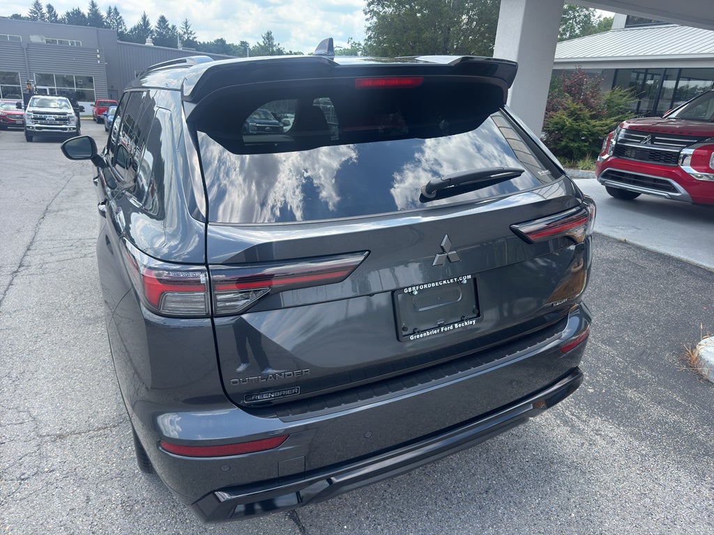 2026 Mitsubishi Outlander Black Edition