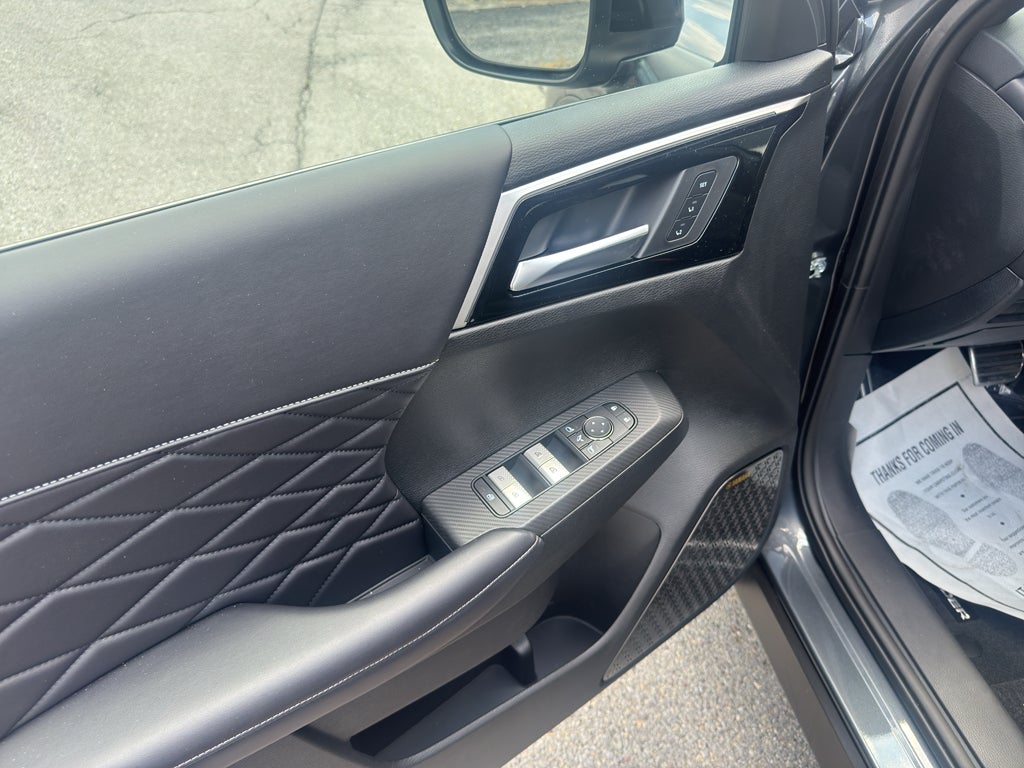 2026 Mitsubishi Outlander Black Edition