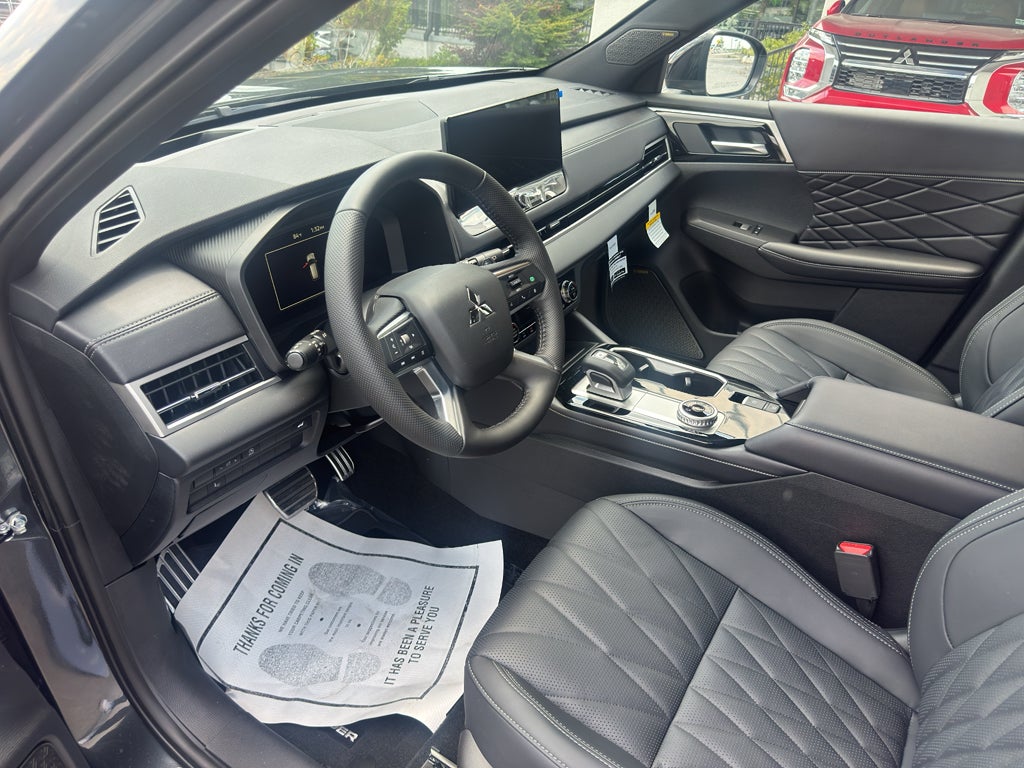 2026 Mitsubishi Outlander Black Edition