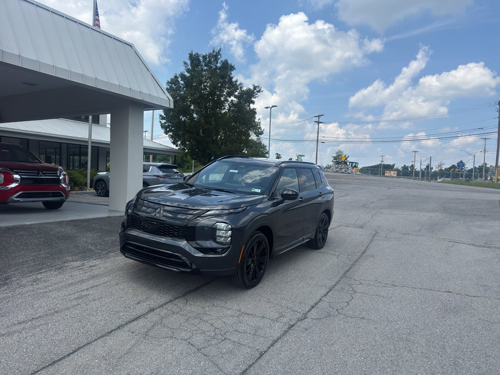2026 Mitsubishi Outlander Black Edition