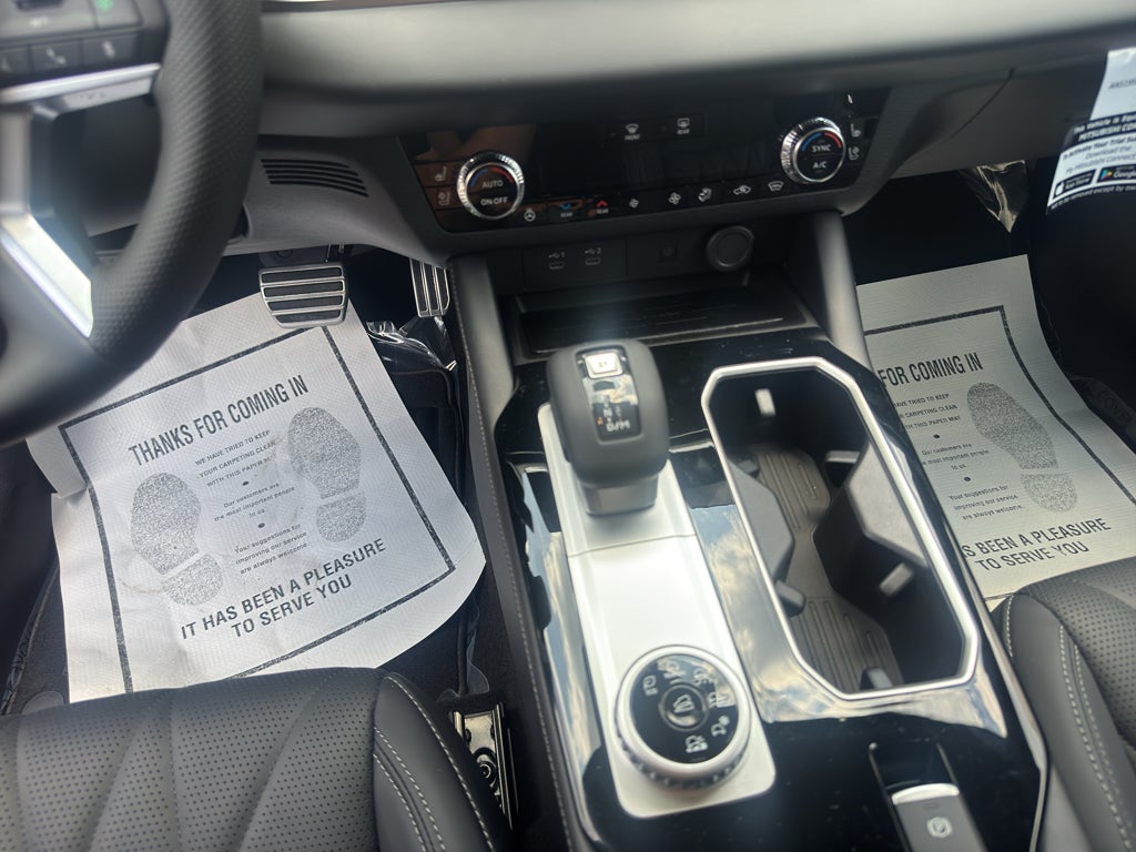 2026 Mitsubishi Outlander Black Edition