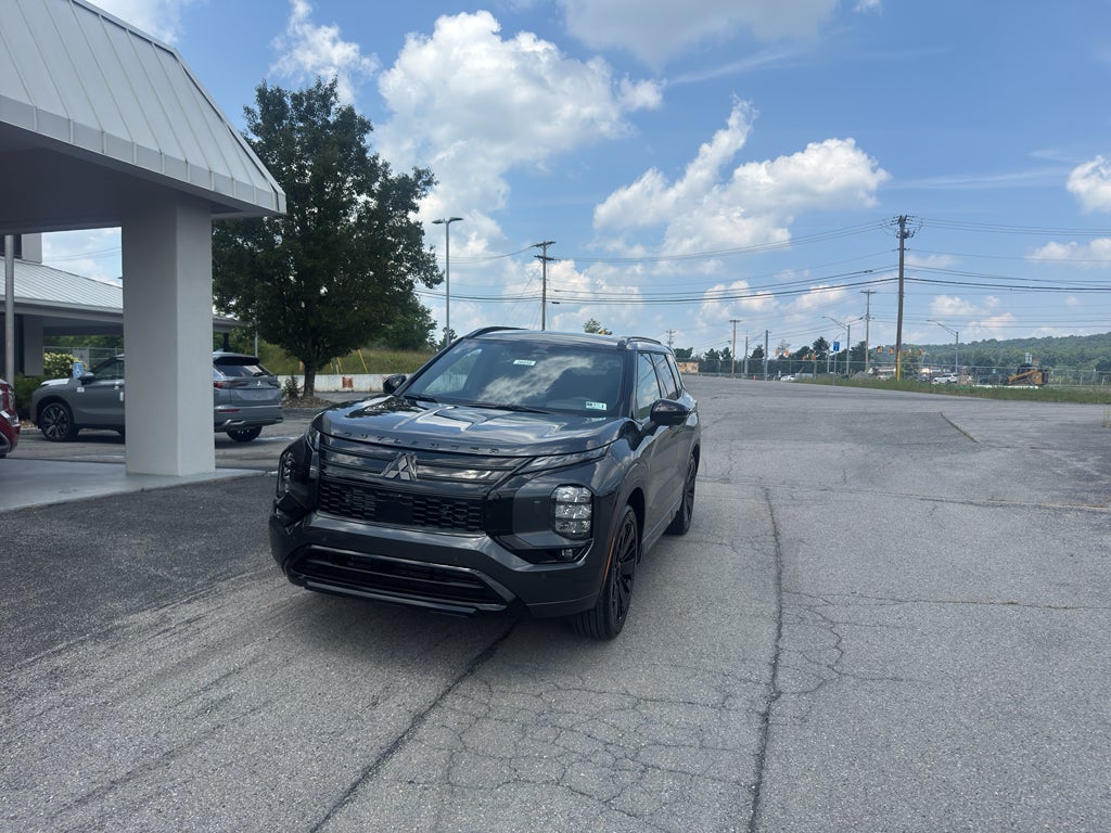 2026 Mitsubishi Outlander Black Edition