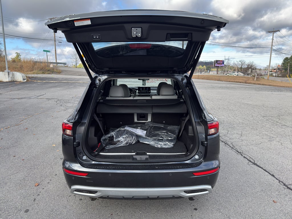 2025 Mitsubishi Outlander PHEV SEL