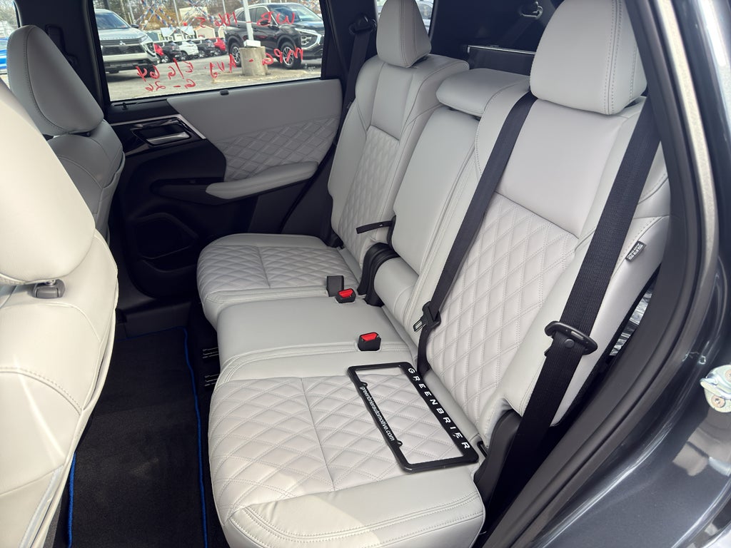 2025 Mitsubishi Outlander PHEV SEL