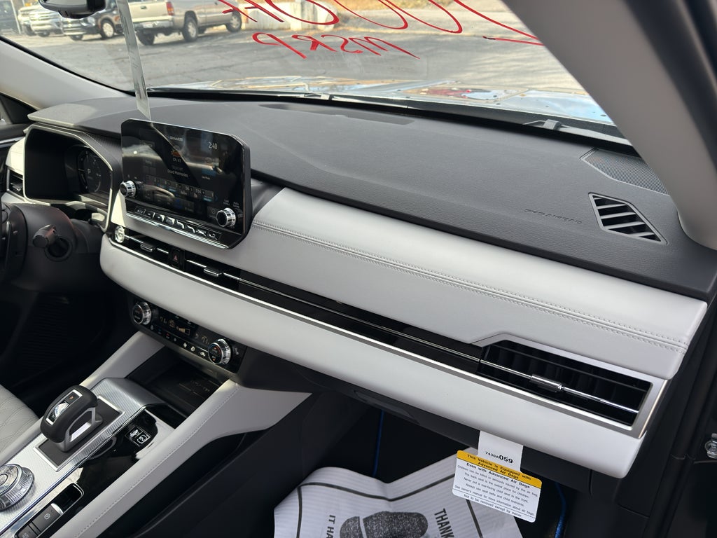 2025 Mitsubishi Outlander PHEV SEL