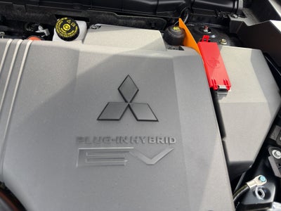 2025 Mitsubishi Outlander PHEV SEL