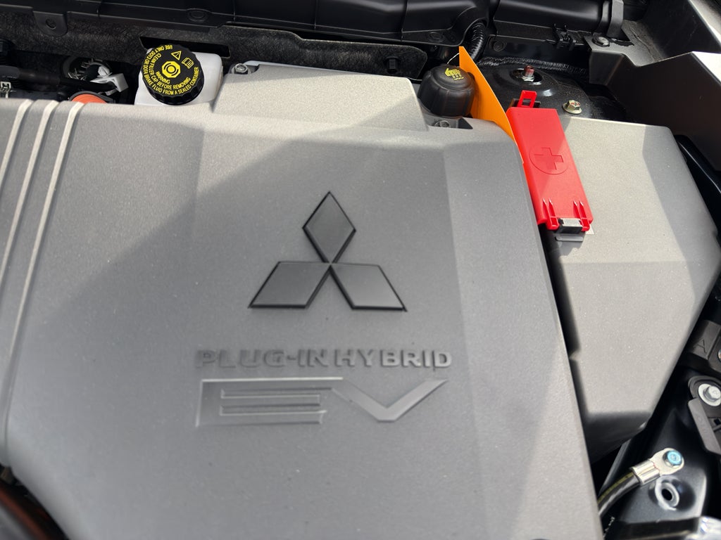 2025 Mitsubishi Outlander PHEV SEL