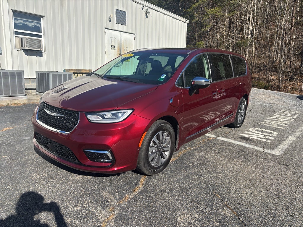 2023 Chrysler Pacifica Hybrid Limited