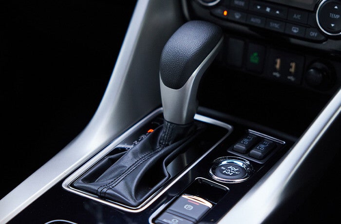 2024 Mitsubishi Eclipse Cross gearshift