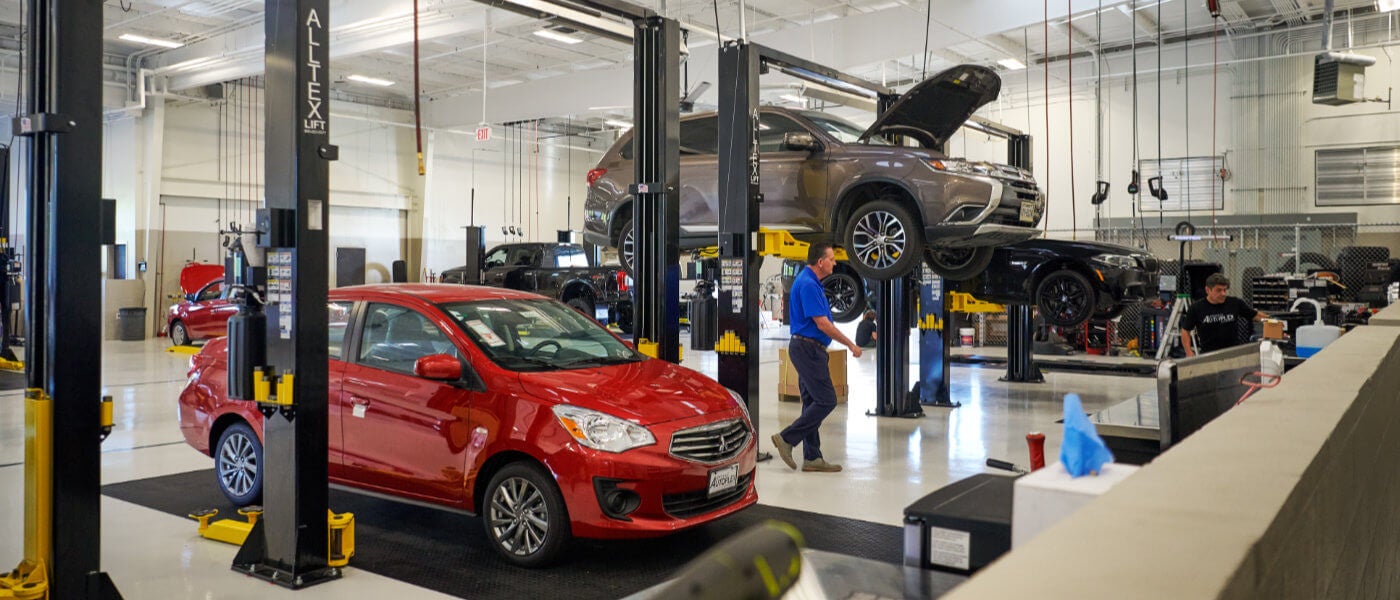 Mitsubishi auto body shop